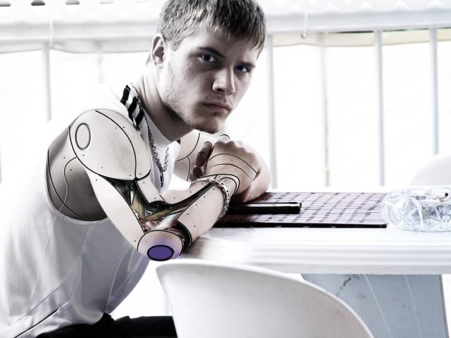 Comparatif aspirateurs robots pour petits appartements